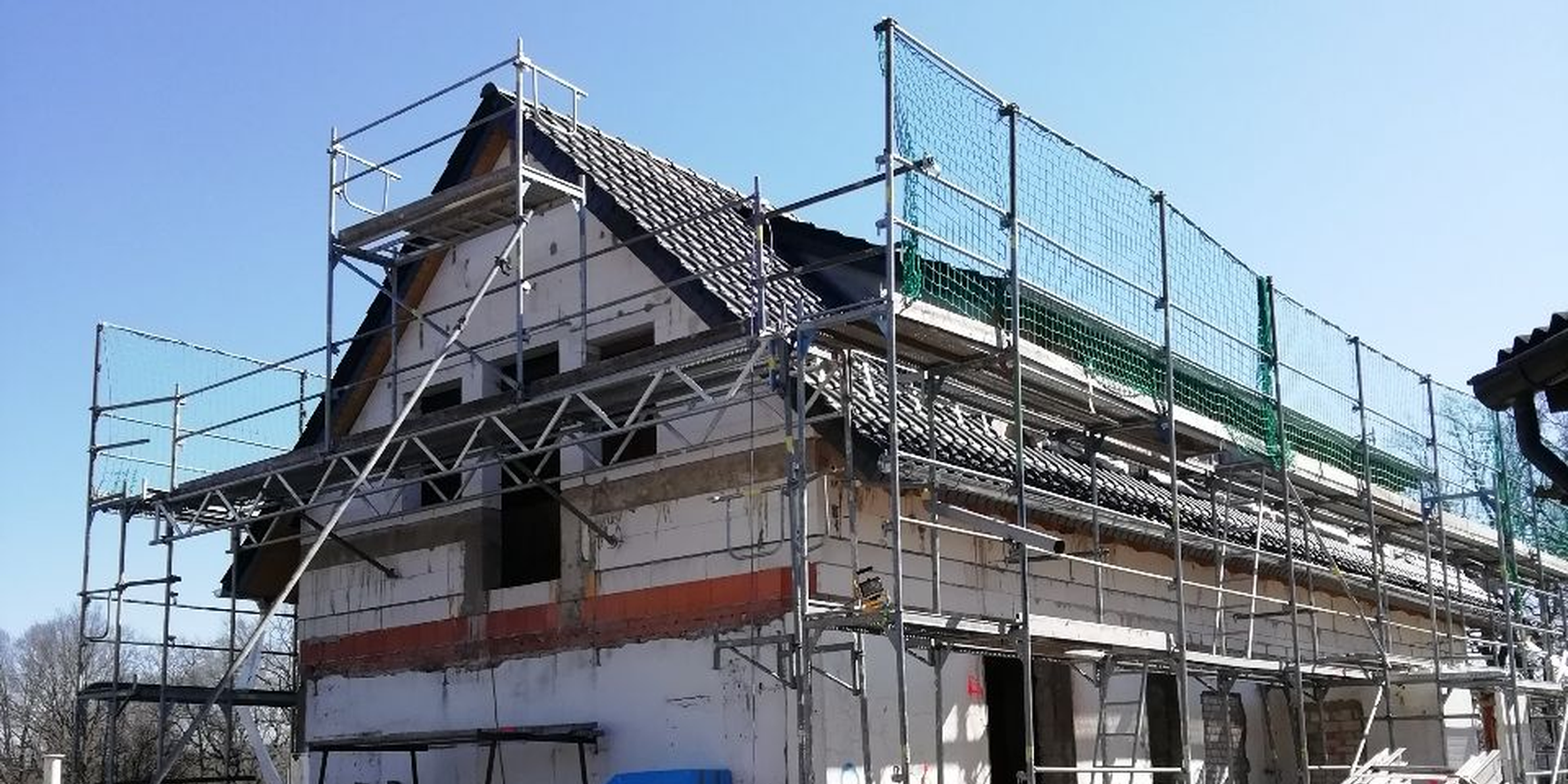 Innenansicht eines Dachraums während einer Ausbauphase