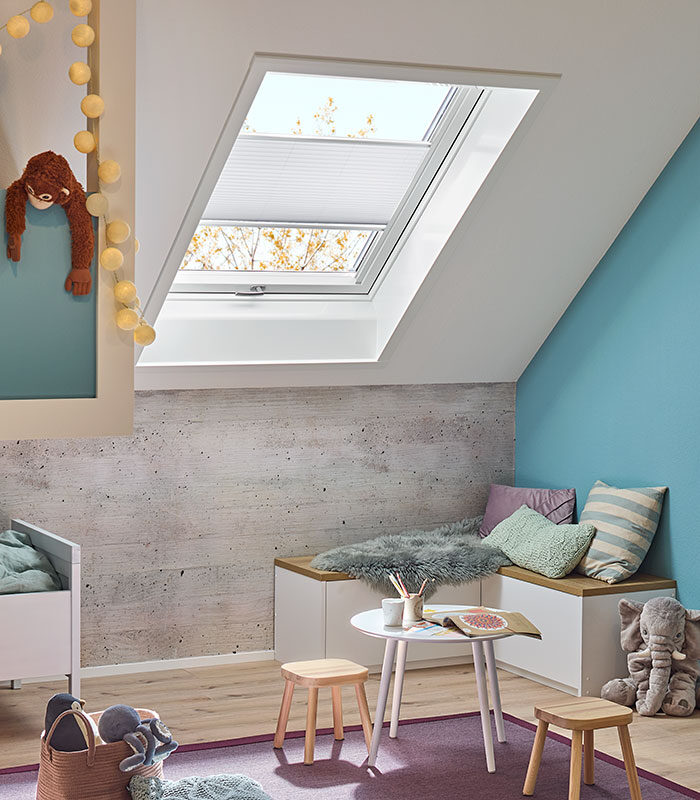 Kinderzimmer mit weit öffnendem Klapp-Schwingfenster